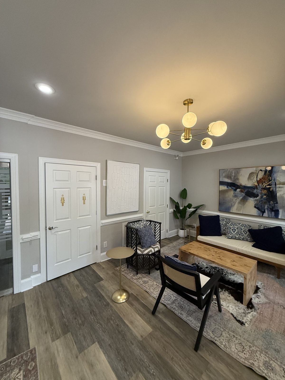 Waiting area and lounge